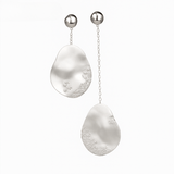 Sarah | Orecchini a goccia in oro con cristalli — 4